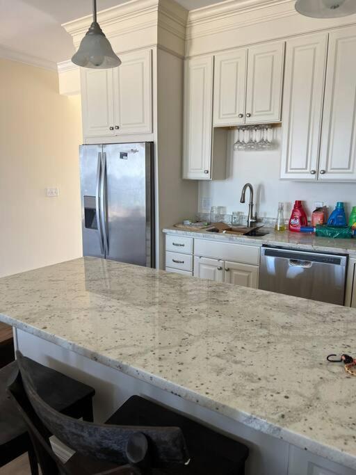 Hampton Beach Ocean Front Condo At The Surf Exteriör bild